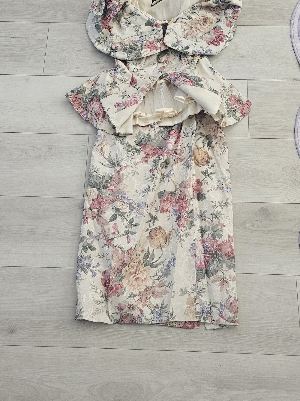 Vintage Early 90s Tipay Floral 2-Piece Set | Dynasty Era Blouse & Pencil Skirt |
